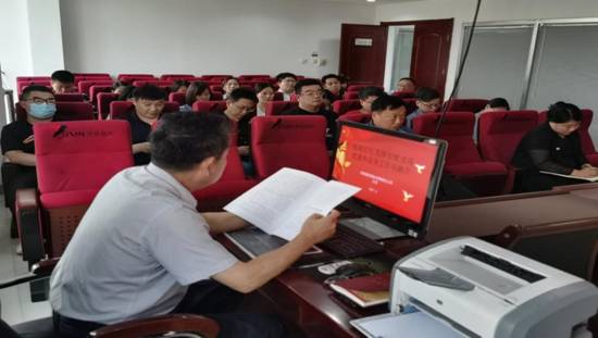 “精確定位，發揮引領，實現黨建和業務工作雙融合”主題黨課活動